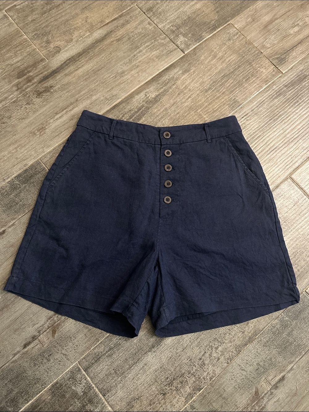 ONIA air linen boyfriend shorts- Navy- size XS